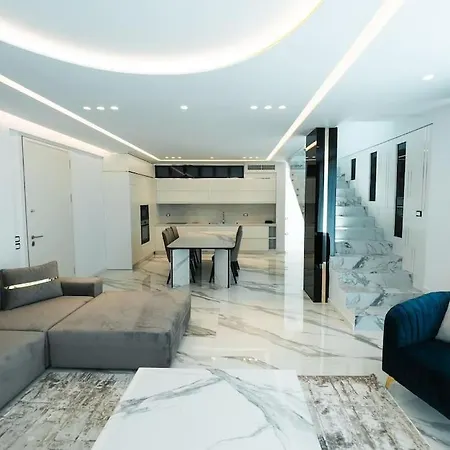 Palmera Prive Вилла Саранда