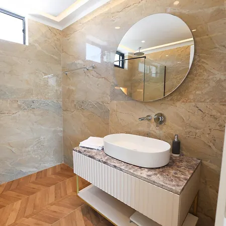 Palmera Prive Villa Saranda